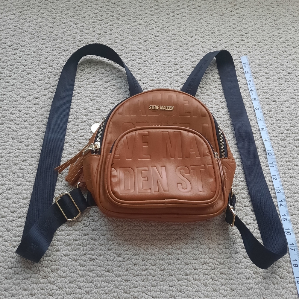 Small Steve Madden brown backpack / bag, preowned - Picture 3 of 9